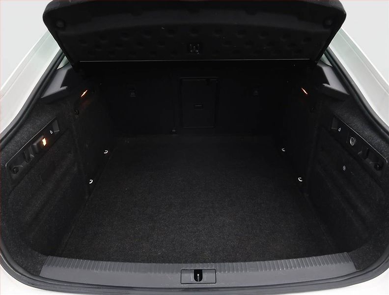 Škoda Superb (2016) Style Plus 2.0 TDI, Automat - fotka 14 z 24