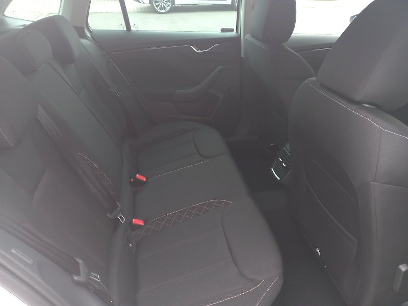 Škoda Scala (2023) Ambition PLUS 1,0 TSI 81 kW DS - fotka 16 z 22