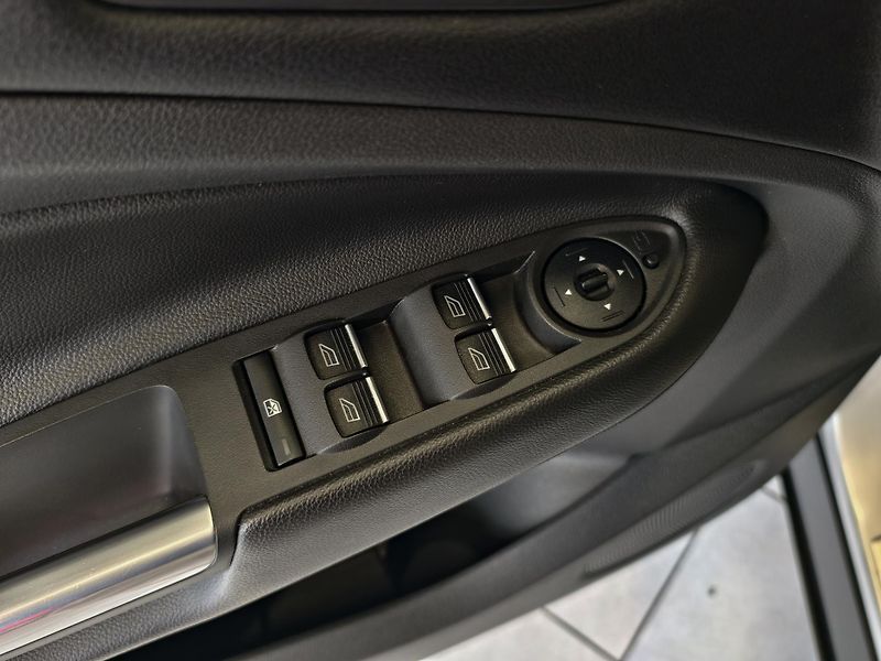 Ford Kuga 1.5 EcoBoost 110kW TITANIUM - fotka 19 z 24