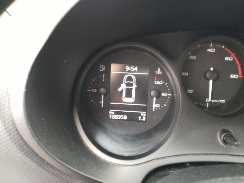 Seat Leon 1,6 TDI - fotka 15 z 29