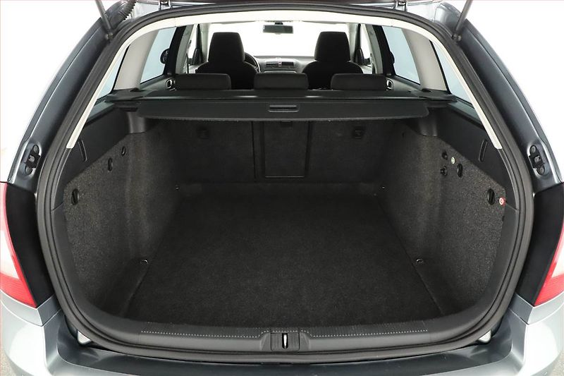 Škoda Octavia (2012) 1.6 TDI, Automat, Tempomat - fotka 11 z 18