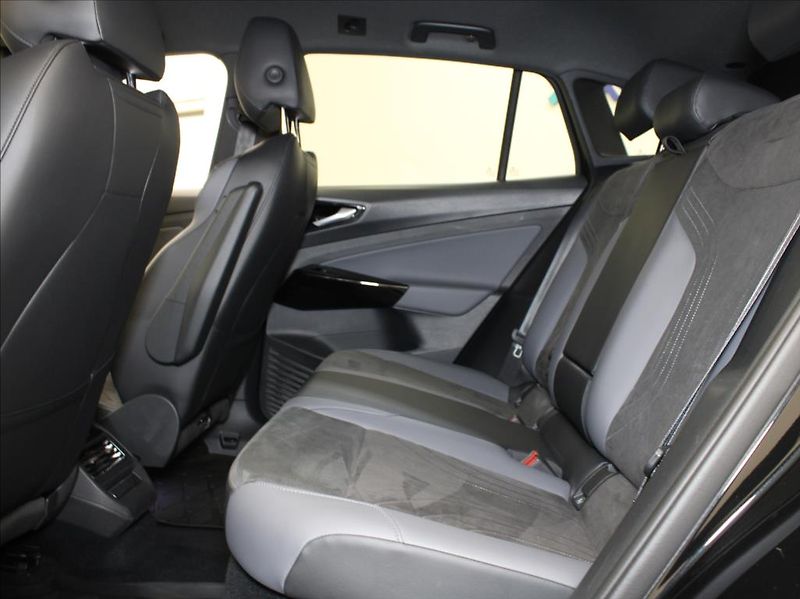 Volkswagen ID.4 0,0 77kWh 150kW 1.maj.ČR.Tažné - fotka 7 z 25