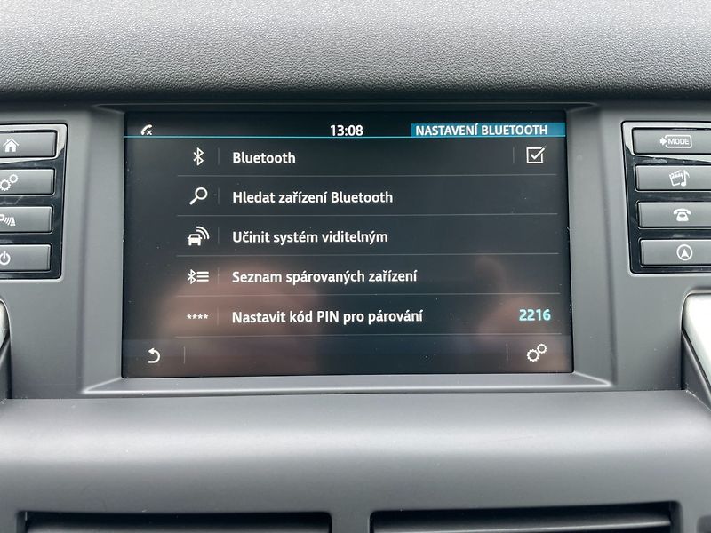 Land Rover Discovery Sport (2018) 2.0Td4 110kW Pure TOP - fotka 24 z 28