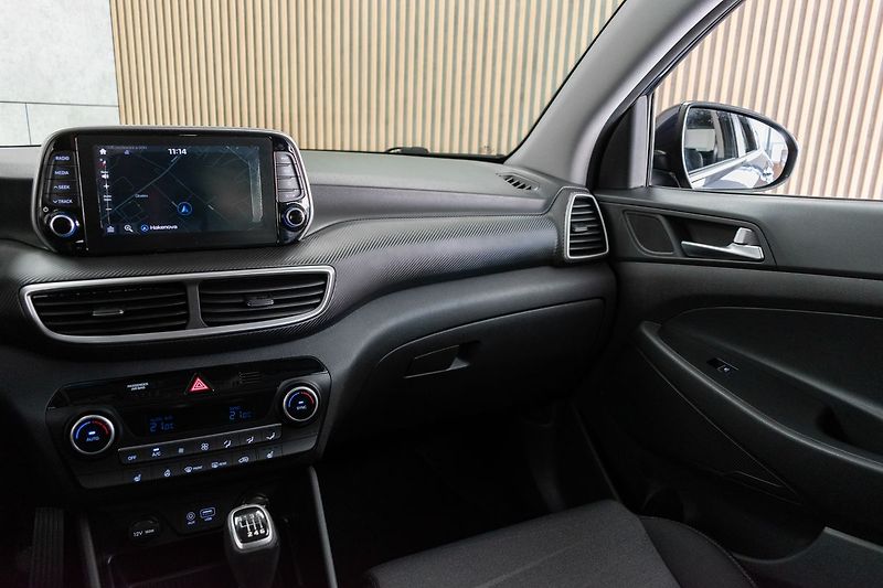 Hyundai Tucson 1.6T-GDI 130kW*KAMERA*TAŽNÉ*ČR - fotka 9 z 34