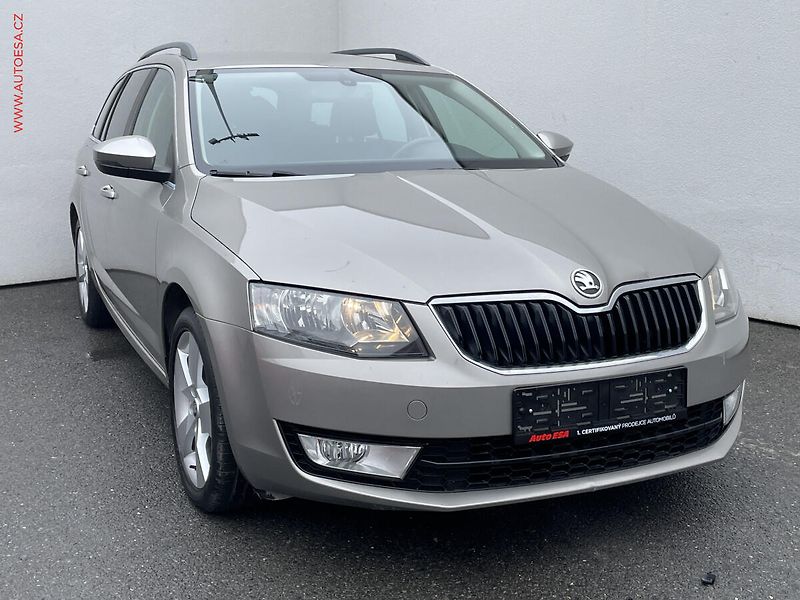 Škoda Octavia (2014) 2.0 TDi, Elegance, +kola - fotografie inzerátu