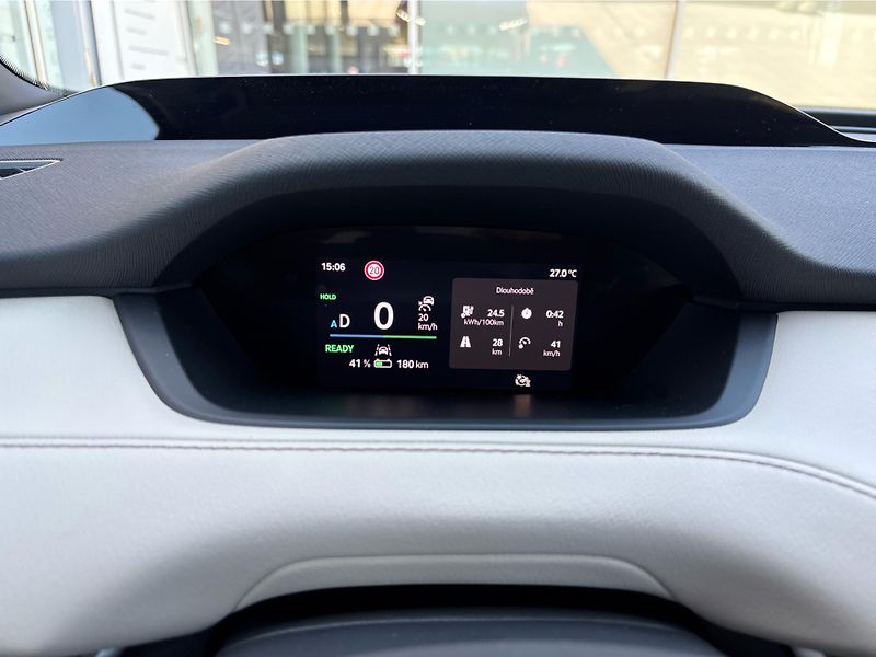 Škoda Elroq 85x 210 kW 82 kWh TČ L&K - fotka 14 z 30