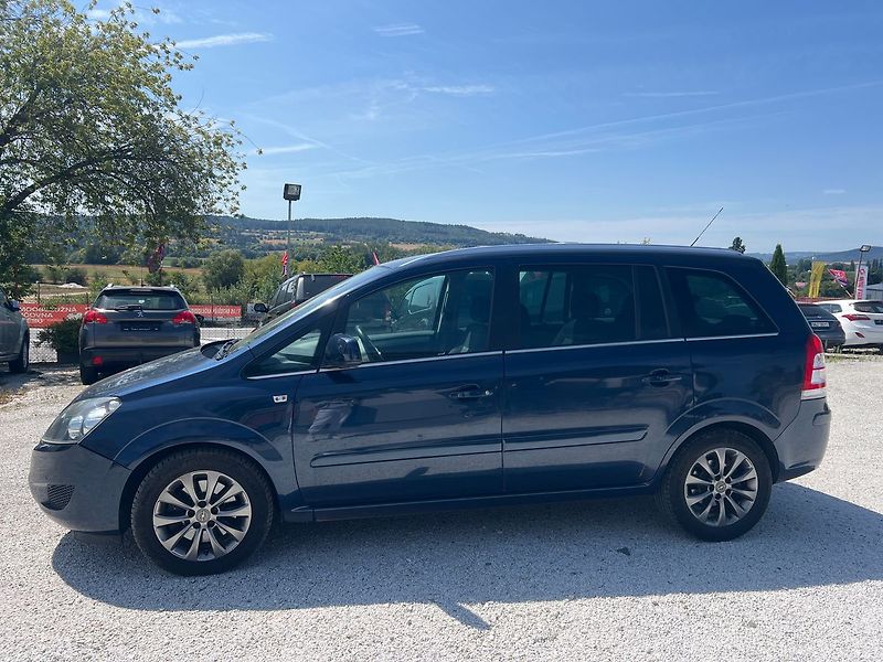 Opel Zafira 1.7 TDI - fotka 4 z 16