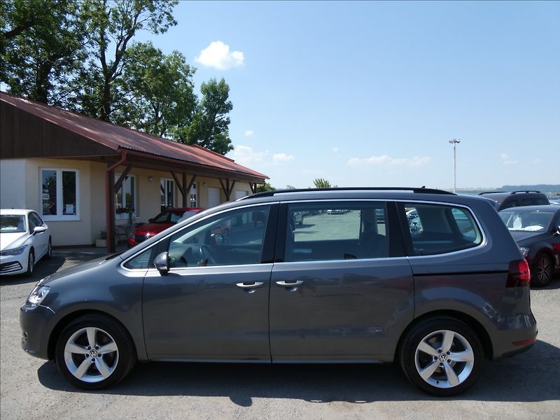 Volkswagen Sharan 2,0 TDi 110kW webasto, 2x kola - fotka 6 z 50