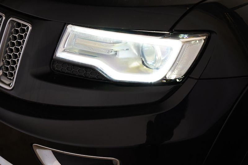 Jeep Grand Cherokee - fotka 9 z 26