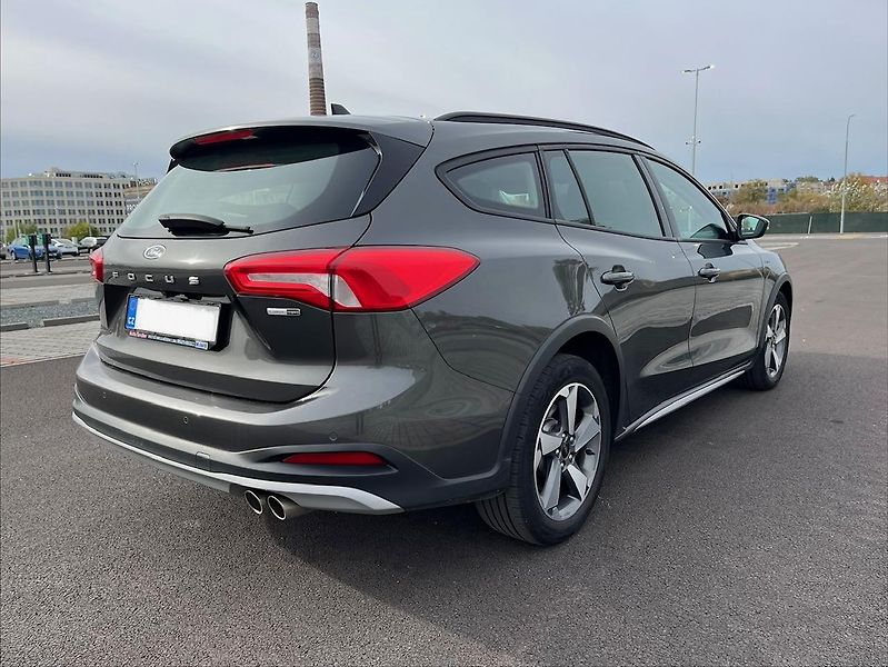 Ford Focus (2021) Active 1.0EcoBoost Hybrid - fotka 4 z 9