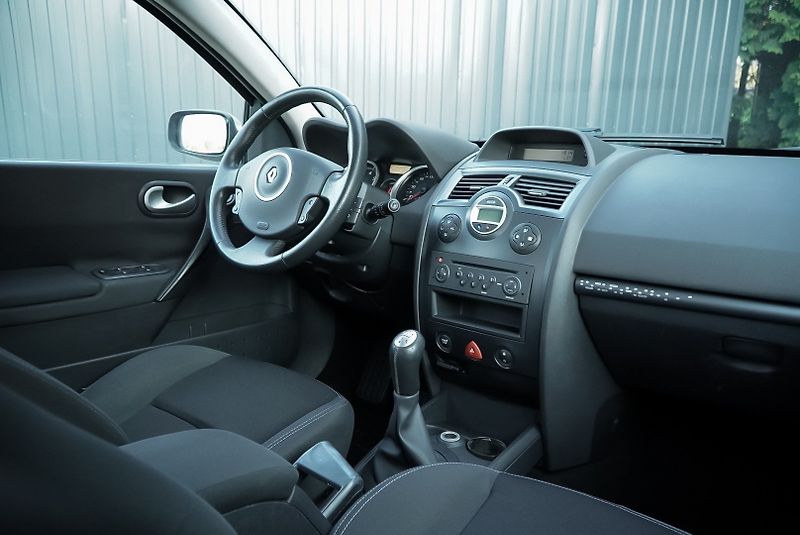 Renault Mégane 1.6 Suprový stav - fotka 17 z 21
