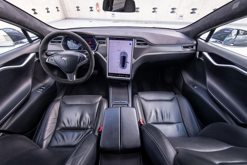 Tesla Model S (2017) 90D, nabíjení zdarma, FSD - fotka 20 z 37