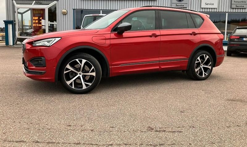 Seat Tarraco PHEV DSG FR 360k Pano. Tažné - fotka 6 z 27