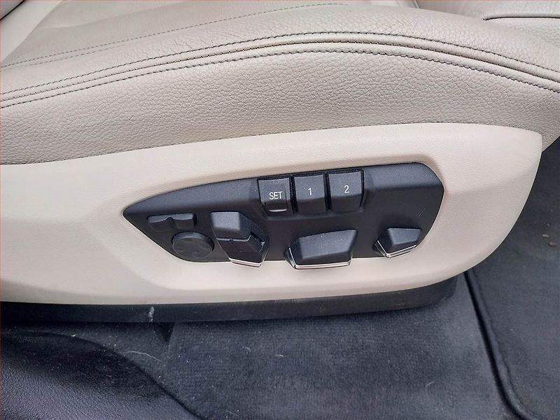 BMW X5 (2015) xDrive40d, 4X4, Automat, Kůže - fotka 19 z 24