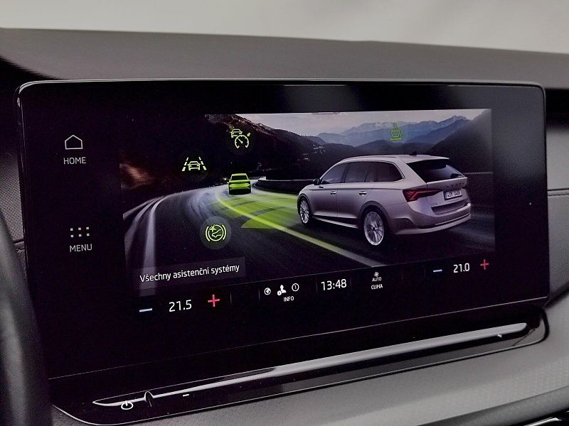 Škoda Octavia (2023) Combi Ambition 2,0 Tdi 110 kw - fotka 13 z 36