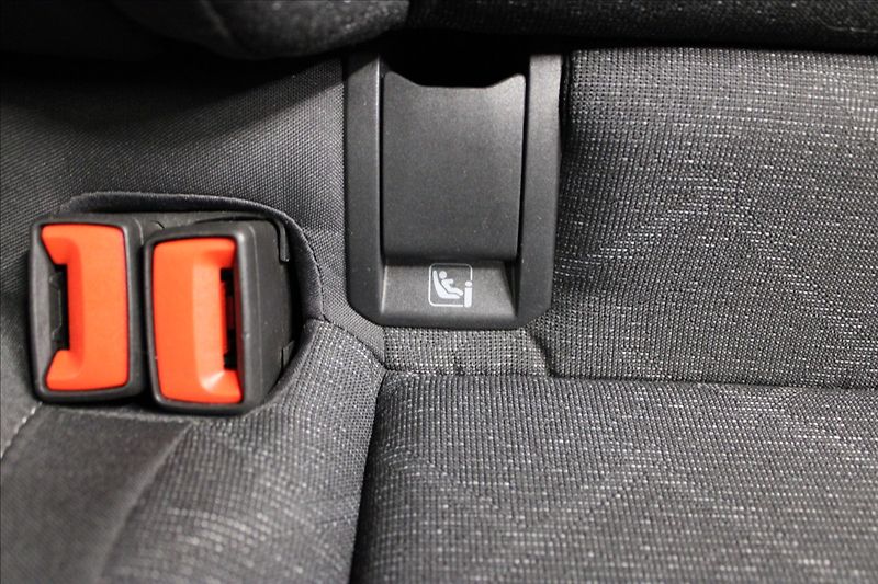 Volkswagen Golf 1,5 TSI EVO 96KW M6 1.MAJ. CZ - fotka 26 z 34