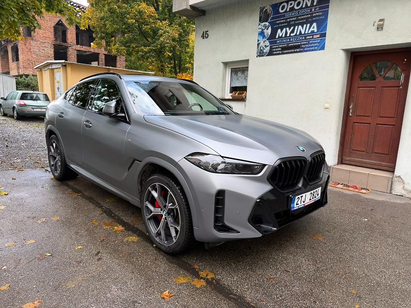 BMW X6 xDrive30d M Sport - fotka 4 z 23