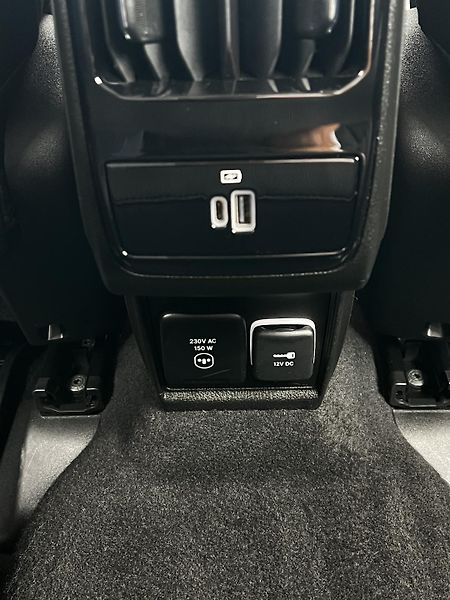 Jeep Compass 1.3T Limited Virtual Kůže TZ  - fotka 23 z 25