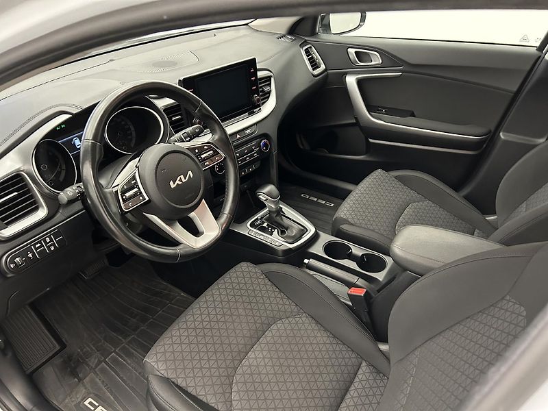Kia Ceed 1.5 T-GDI SPIN - fotka 6 z 23