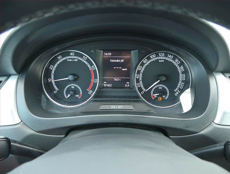 Škoda Rapid (2017) Spaceback 1.0 TSI - fotka 11 z 15