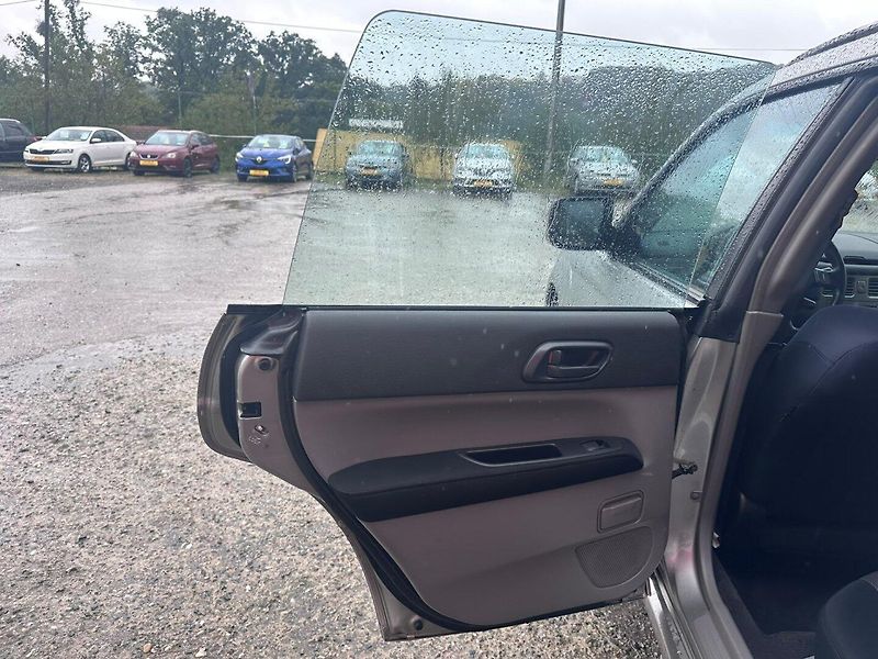 Subaru Forester (2006) 2.0 4x4/116kW/Serv.Knih/Výhřev - fotka 15 z 23