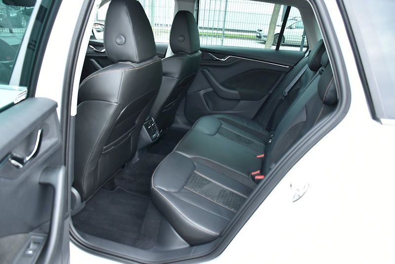 Škoda Kamiq (2026) Top Selection 1.0 TSI 85kW DSG - fotka 26 z 35