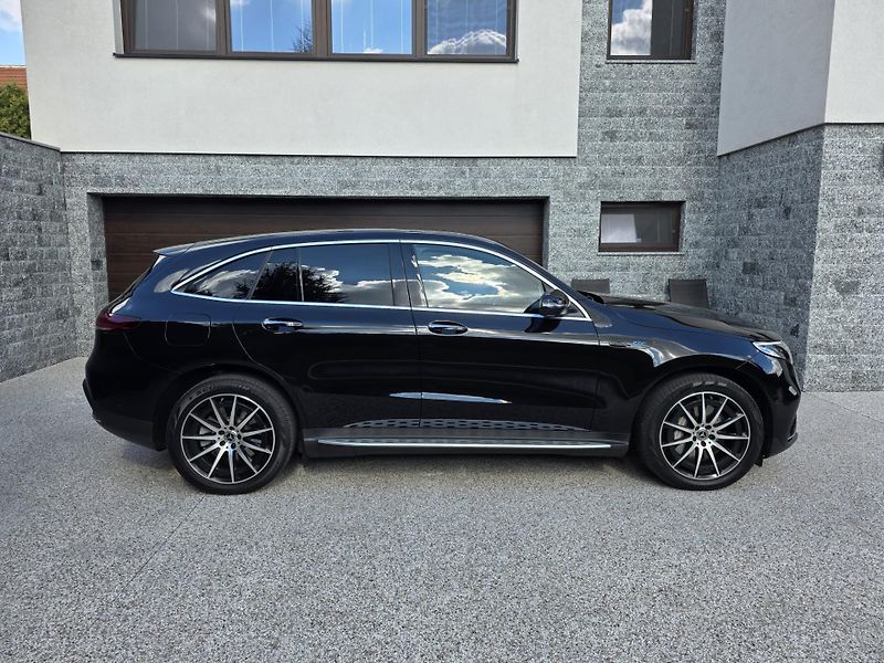 Mercedes-Benz EQC (2021) 400 4matic AMG Manufaktur - fotka 3 z 8