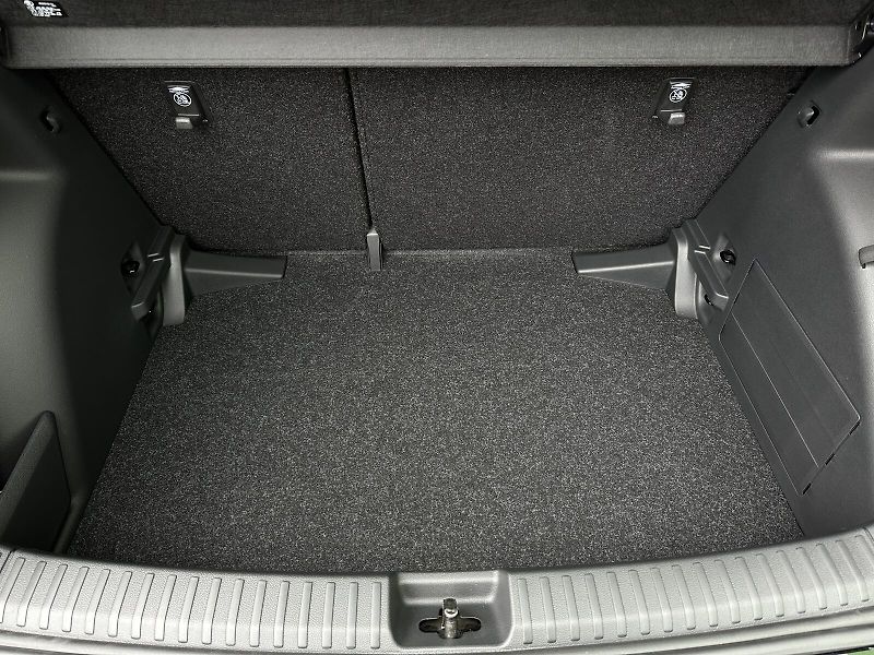 Škoda Fabia 1.0TSi 95PS LED V.Cockpit 2Z.C - fotka 40 z 40
