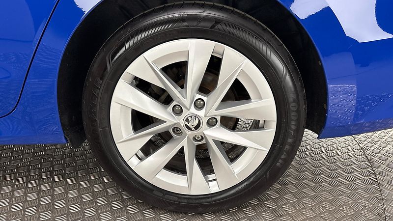 Škoda Octavia 1.5 TSI E-Tec DSG Style Combi - fotka 19 z 30