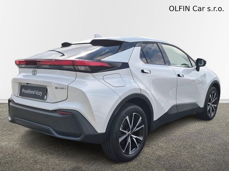 Toyota C-HR 2.0 PHEV FWD Style - fotka 2 z 24