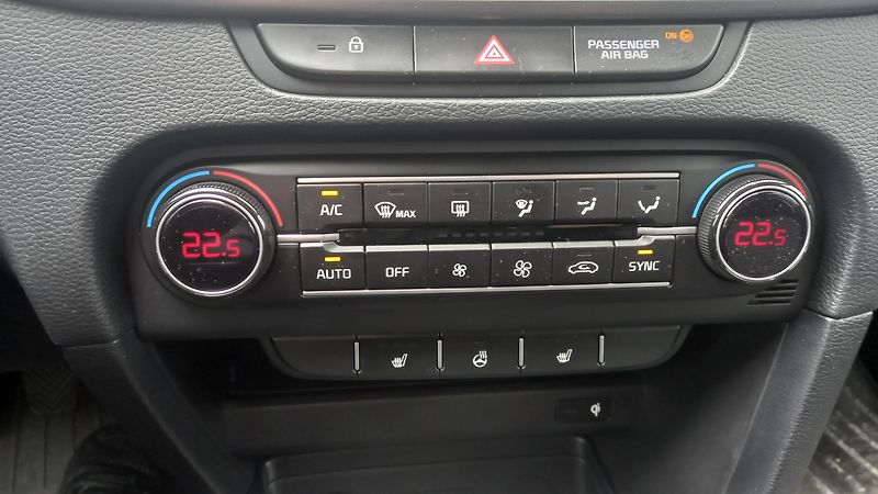 Kia Ceed SW (2025) 1,5 T-GDi TOP 7DCT - fotka 14 z 14