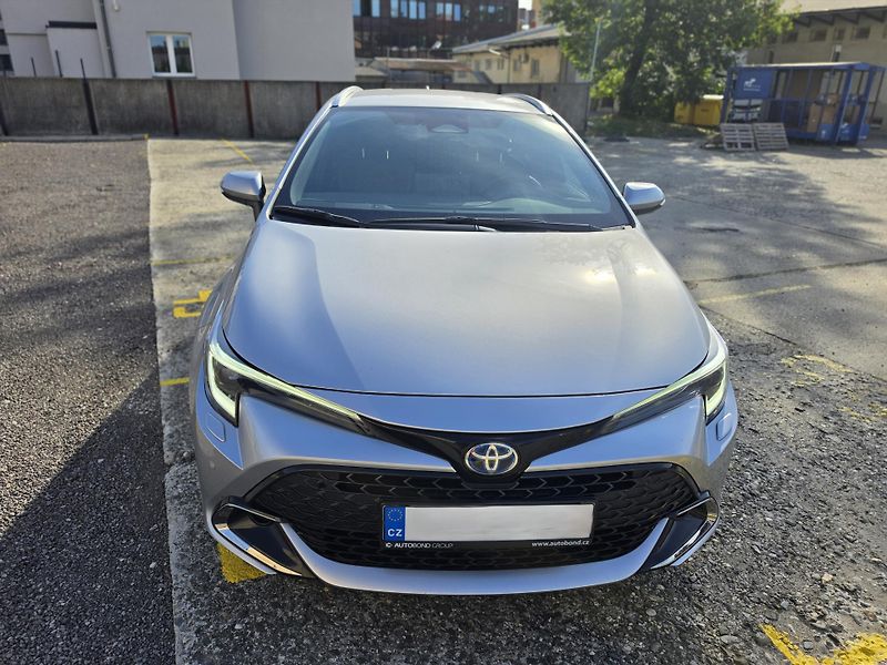 Toyota Corolla (2024) Touring Sport Style 1,8 103kW - fotka 8 z 19