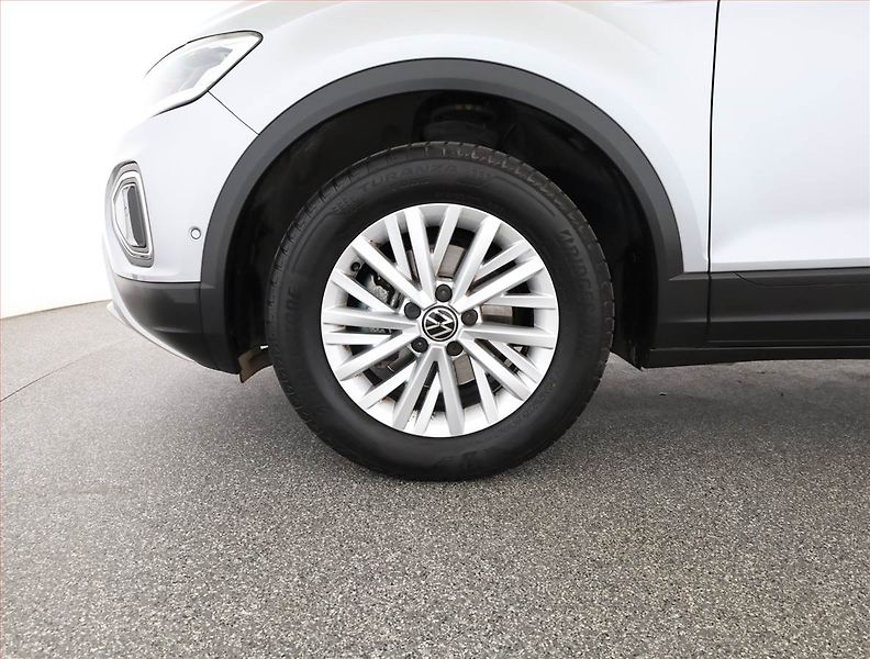 Volkswagen T-Roc (2022) 1.5 TSI - fotka 16 z 16
