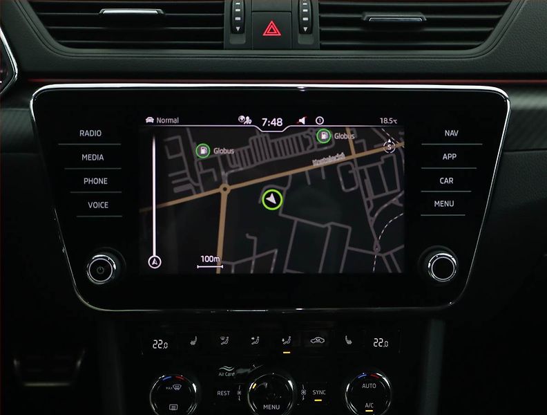 Škoda Superb (2022) Sportline 2.0 TDI - fotka 15 z 18