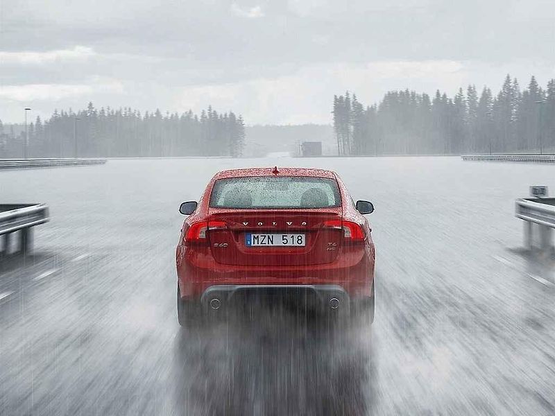 Volvo otevřelo jedinečný testovací areál AstaZero.