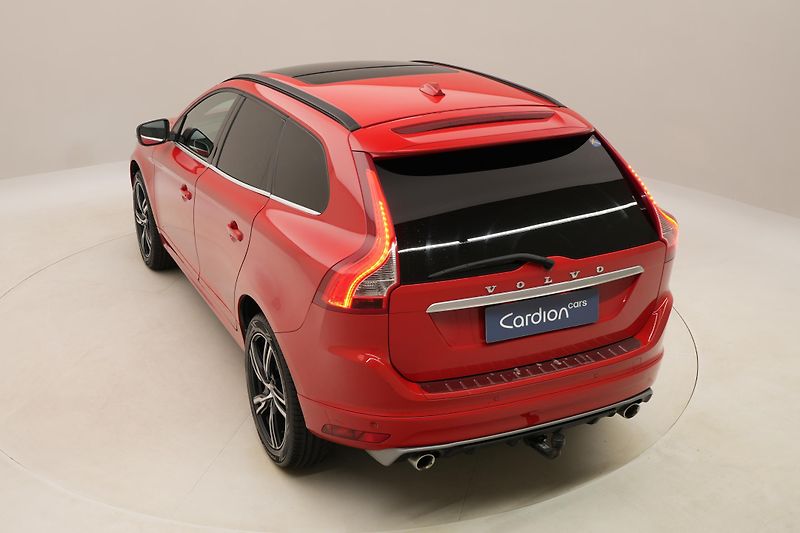 Volvo XC60 D3 R-DESIGN - fotka 17 z 45