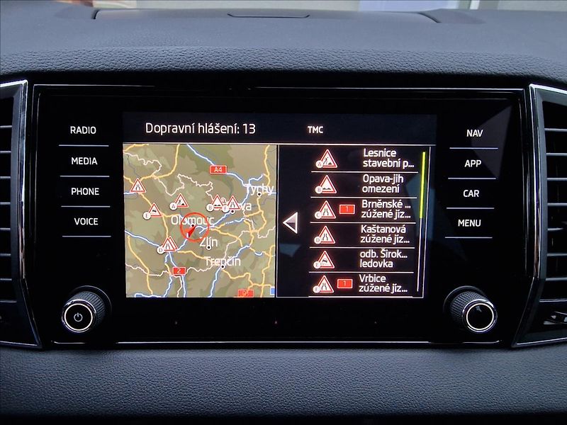 Škoda Karoq 2.0 TDI 110kW Style,ČR,1.Maj. - fotka 29 z 50