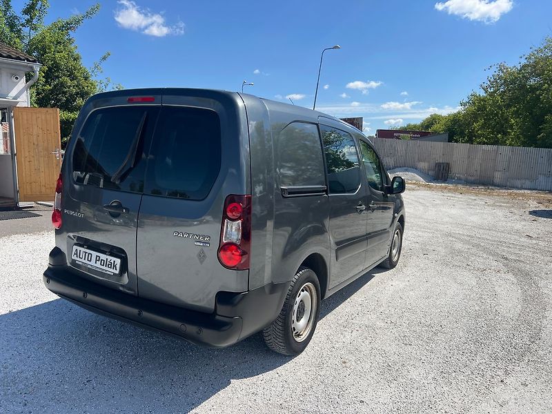 Peugeot Partner 1.6 HDI - fotka 13 z 14