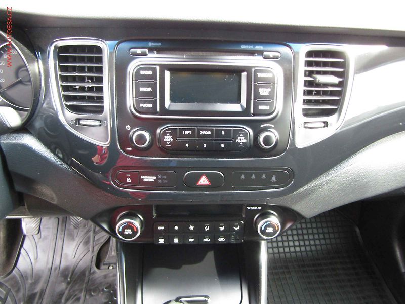 Kia Carens (2014) 1.7 CRDi, ČR, TZ - fotka 15 z 20