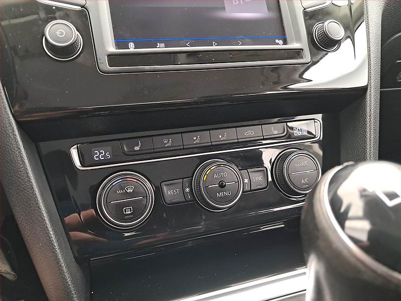 Volkswagen Passat (2016) Comfortline 2.0 TDI, Kůže - fotka 17 z 19