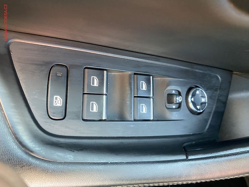 Peugeot 508 (2019) 2.0HDi, ČR, AT, LED, panor - fotka 16 z 17