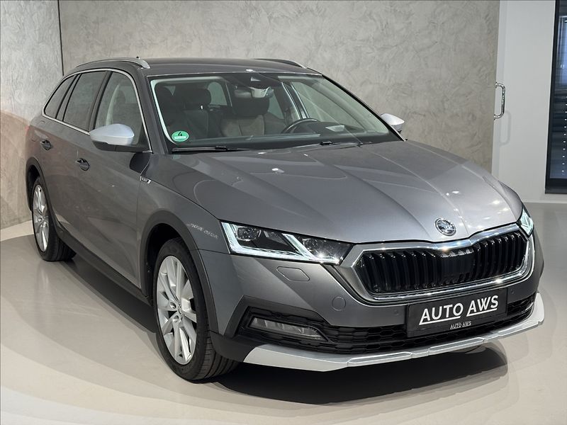 Škoda Octavia 2,0 TDi  DSG 4x4 Scout Virtual - fotka 3 z 47