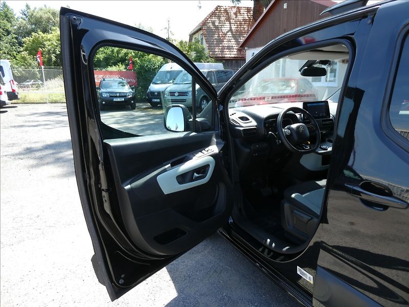 Citroën Berlingo 1,5 BlueHDi96kW LONG 1.maj,AT8 - fotka 21 z 48