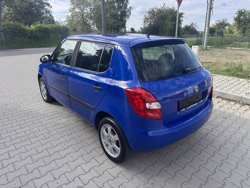 Škoda Fabia II 1.2i 44kW*KLIMA*ALU* - fotka 4 z 13