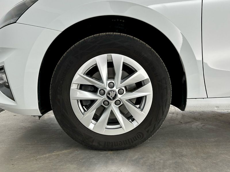 Škoda Fabia (2025) DSG 1.0TSI 85kW Top Selection - fotka 29 z 29