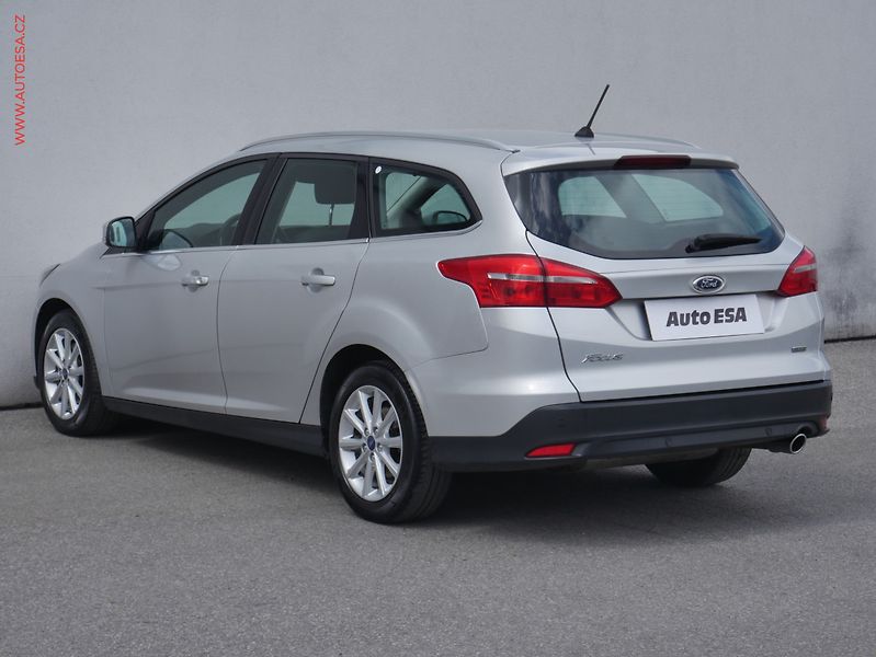 Ford Focus (2017) 1.5 EB, ČR, Titanium - fotka 6 z 18