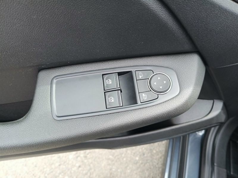 Renault Clio (2022) TCe 100 Zen - fotka 16 z 19