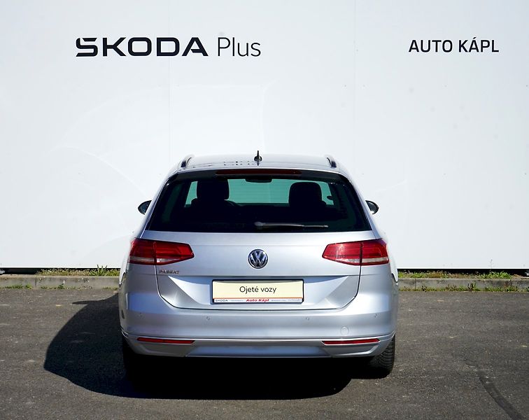 Volkswagen Passat (2015) TDI 110 kW DSG Comfortline Var - fotka 4 z 29