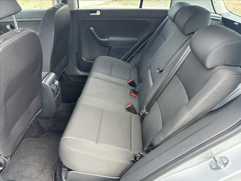 Volkswagen Golf Plus 1,6 MPI 1.majitel TRENDLINE - fotka 13 z 31