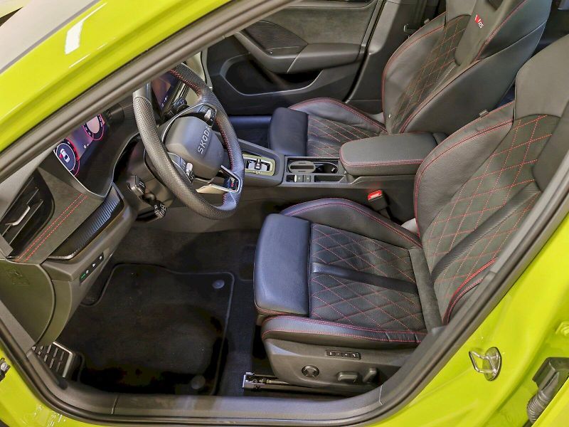 Škoda Octavia (2025) 2.0 TSI 195 kW DSG RS - fotka 22 z 32